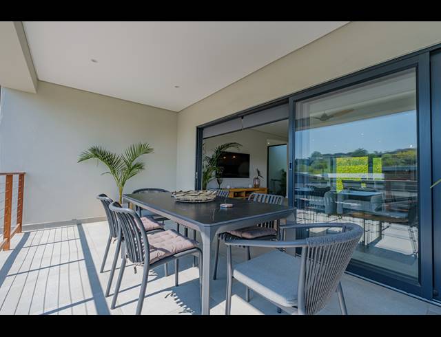 3 BEDROOM TOWNHOUSE FOR SALE IN PALM LAKES ESTATE